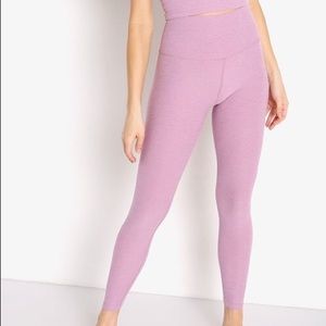Beyond Yoga High Waisted Midi Legging in Orchid Haze